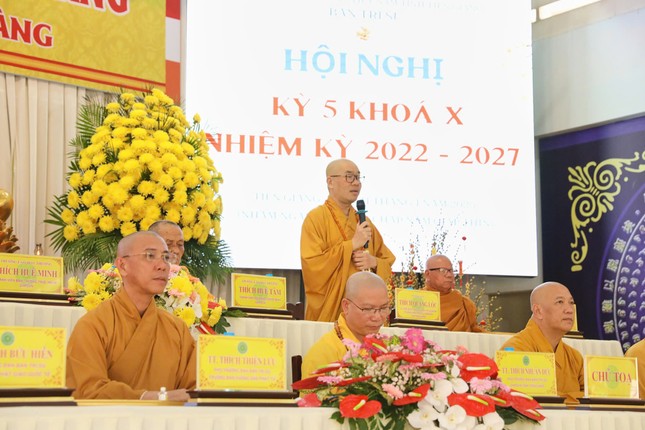 Thượng tọa Thích Quảng Lộc đúc kết hội nghị Thượng tọa Thích Quảng Lộc đúc kết hội nghị