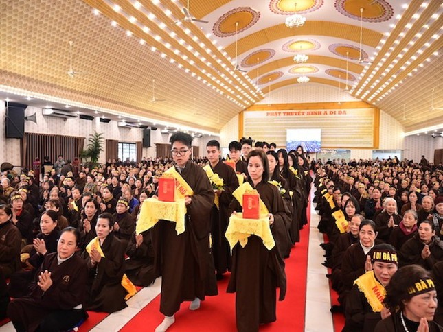 Thanh thiếu niên chùa An Hồng dâng lục cúng Thanh thiếu niên chùa An Hồng dâng lục cúng