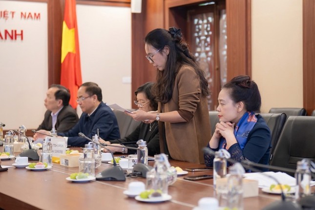 Bà Trần Thị Minh Nga tại buổi họp liên ngành Bà Trần Thị Minh Nga tại buổi họp liên ngành