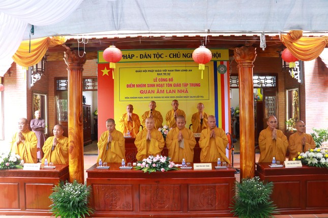 Chư tôn đức chứng minh, tham dự