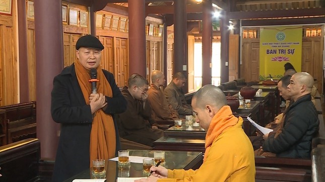 Đại đức Thích Đức Trung, Phó Trưởng ban Trị sự GHPGVN tỉnh đóng góp ý kiến