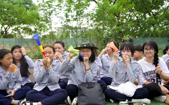 Đội cổ vũ nhiệt tình