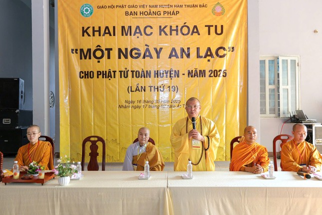 Thượng tọa Thích Quảng Cao khuyến tấn tu sinh tu tập Thượng tọa Thích Quảng Cao khuyến tấn tu sinh tu tập