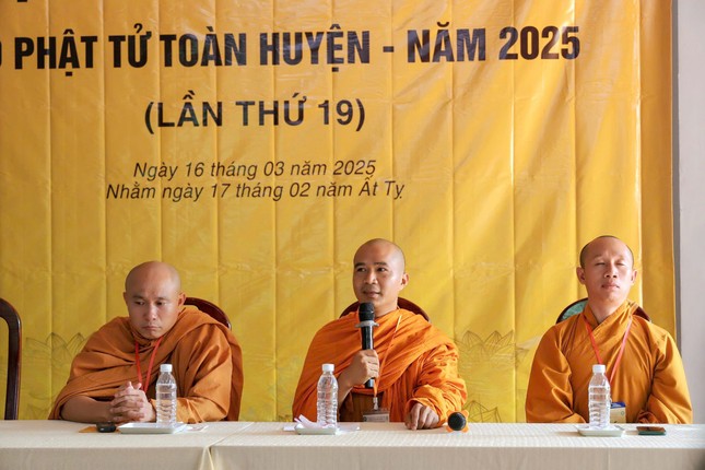 Chư tôn đức chia sẻ về chủ đề Tâm linh và sức khỏe Chư tôn đức chia sẻ về chủ đề Tâm linh và sức khỏe