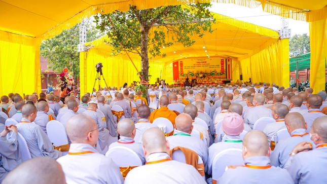 Đại biểu tham dự tòa đàm khoa học do Phân ban Ni giới TP.Hà Nội tổ chức Đại biểu tham dự tòa đàm khoa học do Phân ban Ni giới TP.Hà Nội tổ chức