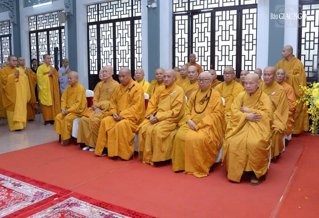 Chư vị giáo phẩm chứng minh, tham dự Chư vị giáo phẩm chứng minh, tham dự