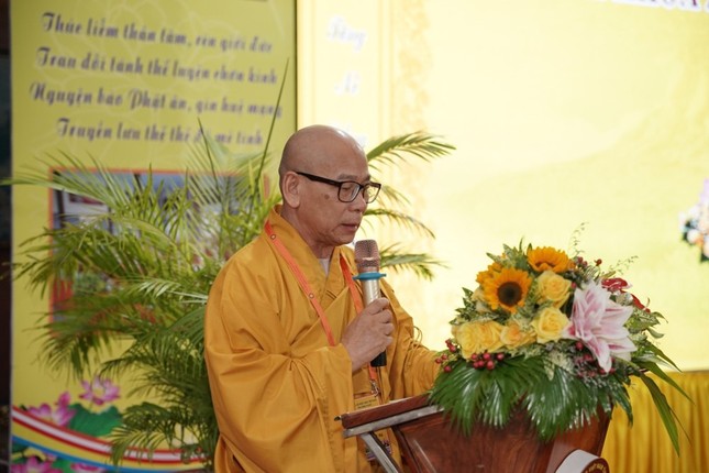 Thượng tọa Thích Hạnh Huệ phát biểu khai mạc Thượng tọa Thích Hạnh Huệ phát biểu khai mạc