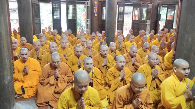Tại trường hạ Sóc Thiên Vương có 290 Tỷ-khiêu