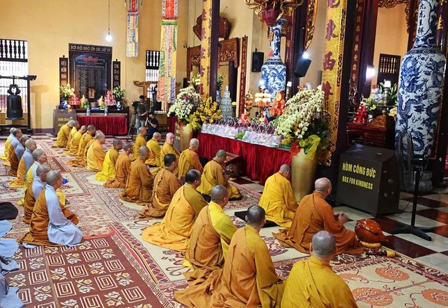 An cư cũng là cơ hội để chư Tăng, Ni thực hành lục hòa, củng cố Tăng đoàn An cư cũng là cơ hội để chư Tăng, Ni thực hành lục hòa, củng cố Tăng đoàn