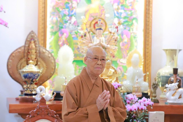 Ni trưởng Từ Dung bày tỏ niềm hoan hỷ khi được diện kiến chư Ni Phân ban Ni giới GHPGVN Ni trưởng Từ Dung bày tỏ niềm hoan hỷ khi được diện kiến chư Ni Phân ban Ni giới GHPGVN