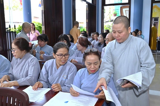 Trao đề thi cho thí sinh Trao đề thi cho thí sinh