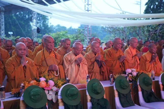 Chư tôn đức chứng minh, tham dự Chư tôn đức chứng minh, tham dự