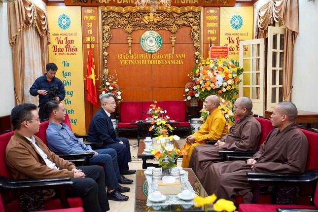 Quang cảnh buổi tiếp tại Trụ sở Trung ương GHPGVN - chùa Quán Sứ Quang cảnh buổi tiếp tại Trụ sở Trung ương GHPGVN - chùa Quán Sứ