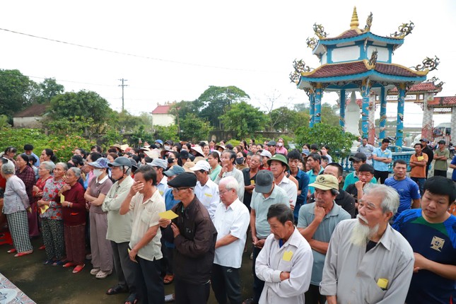 Bà con ảnh hưởng bão tại TP.Huế