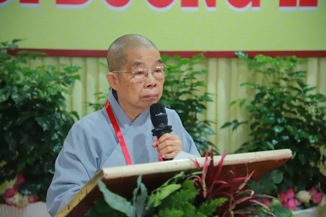 Ni trưởng Thích nữ Nhật Khương phát biểu khai mạc