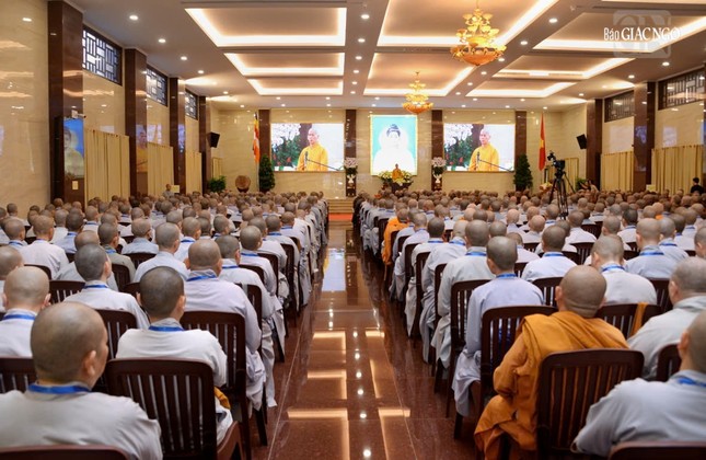 Ngày thứ ba của Khóa bồi dưỡng trụ trì do Ban Thường trực Ban Trị sự TP.HCM tổ chức tại Việt Nam Quốc Tự