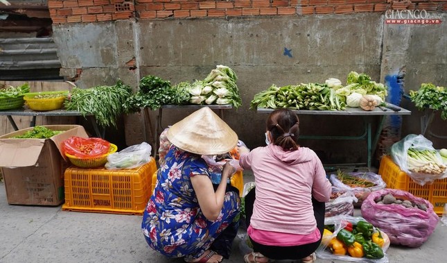 Gian hàng miễn phí ấm tình người