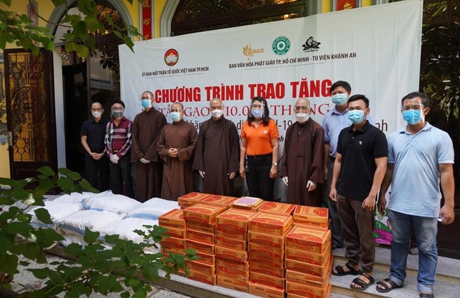 Tại chùa Huỳnh Kim Tại chùa Huỳnh Kim