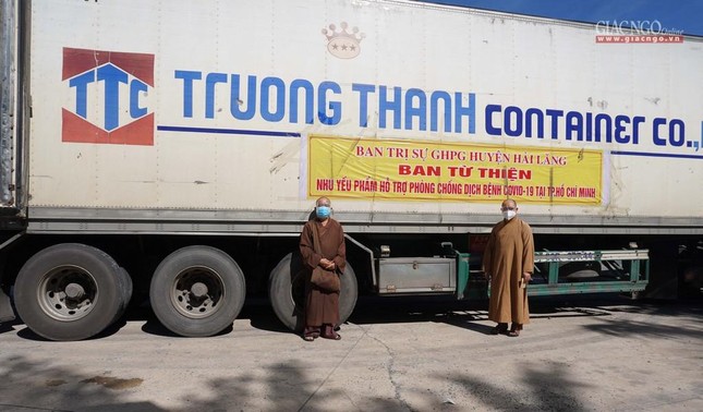 Được vận chuyển trên xe đầu kéo đông lạnh Được vận chuyển trên xe đầu kéo đông lạnh