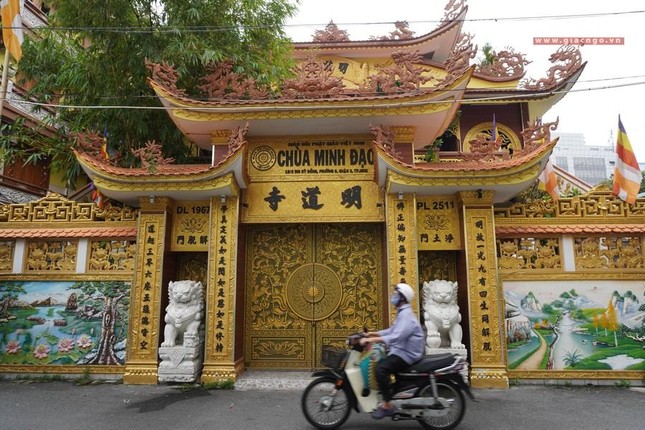 Chùa vẫn chưa mở cửa lại