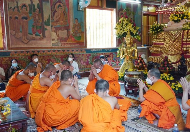 Và thọ y Và thọ y