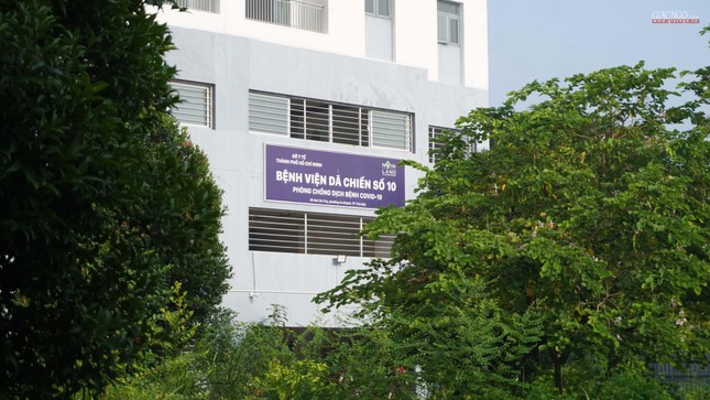 Được biết, Bệnh viện Dã chiến thu dung và điều trị Covid-19 số 10 có thông tin sẽ kết thúc nhiệm vụ vào cuối tháng 11-2021 này Được biết, Bệnh viện Dã chiến thu dung và điều trị Covid-19 số 10 có thông tin sẽ kết thúc nhiệm vụ vào cuối tháng 11-2021 này