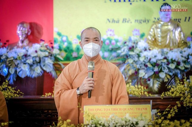 Thượng tọa Thích Quang Thạnh đóng góp ý kiến trong phiên trù bị đại hội