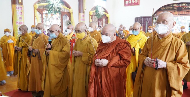 Chư tôn đức tưởng niệm tiễn biệt Hòa thượng Thích Nhựt Thọ