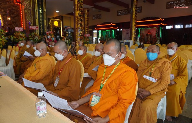 Chư tôn đức đại biểu