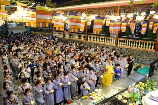 Hội chúng tham dự