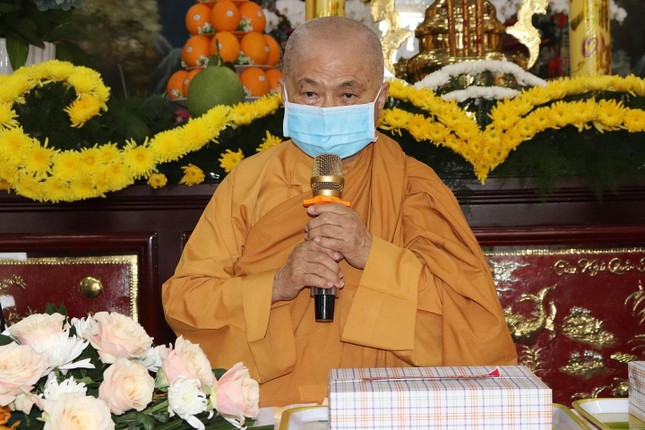 Ni trưởng Tố Liên ban đạo từ Ni trưởng Tố Liên ban đạo từ