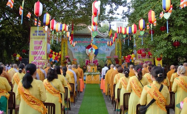 Trang nghiêm Đại lễ Phật đản Phật lịch 2566 Trang nghiêm Đại lễ Phật đản Phật lịch 2566