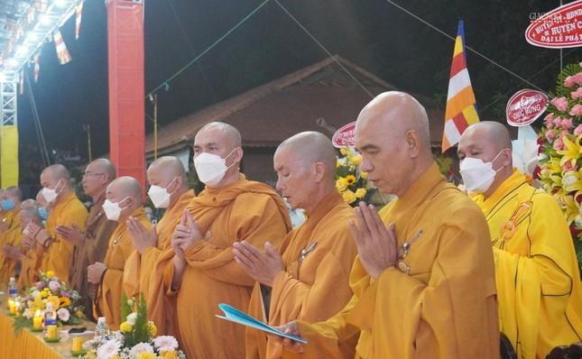 Chư tôn đức trong thời kinh Khánh đản Chư tôn đức trong thời kinh Khánh đản