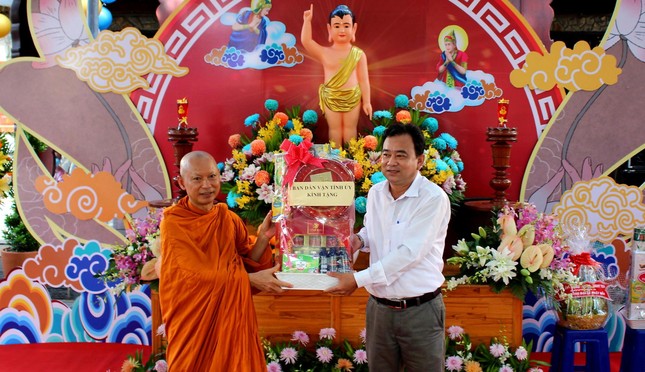 Ban Dân vận Tỉnh ủy chúc mừng Ban Dân vận Tỉnh ủy chúc mừng