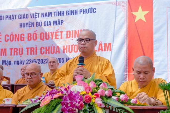 Đại đức Thích Thiện Châu huấn từ đến đệ tử Đại đức Thích Thiện Châu huấn từ đến đệ tử