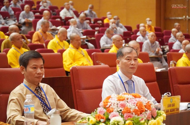 Đại diện chính quyền