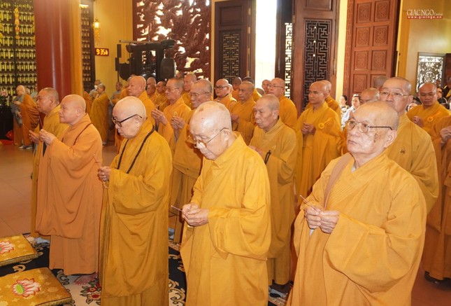 Chư tôn đức giáo phẩm Hội đồng Chứng minh, Hội đồng Trị sự niêm hương tưởng niệm Chư tôn đức giáo phẩm Hội đồng Chứng minh, Hội đồng Trị sự niêm hương tưởng niệm