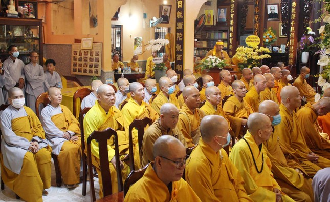 Chư tôn đức tham dự