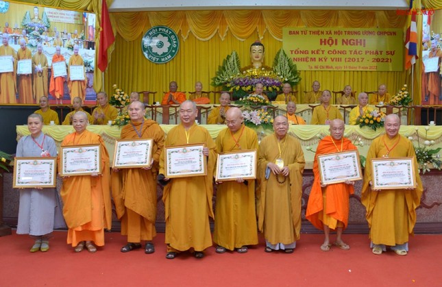 11 tập thể được nhận Bằng Tuyên dương công đức của Hội đồng Trị sự GHPGVN