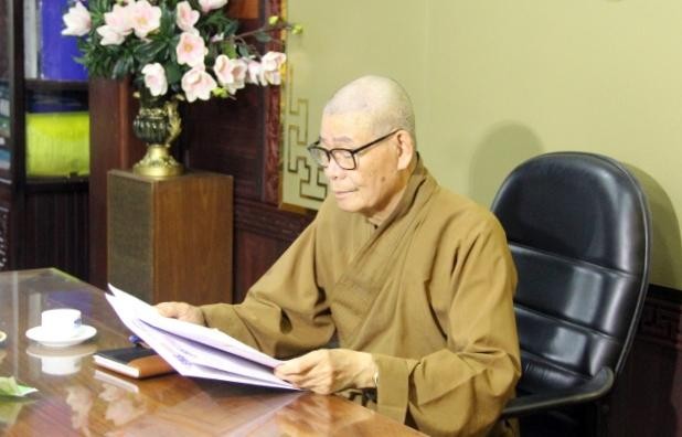 Hòa thượng Thích Châu Quang chủ trì buổi họp Hòa thượng Thích Châu Quang chủ trì buổi họp