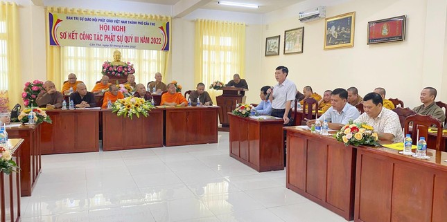 Đại diện chính quyền phát biểu Đại diện chính quyền phát biểu