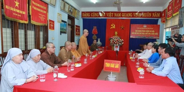 Thăm và cảm ơn đến lãnh đạo Ủy ban MTTQVN tỉnh Thăm và cảm ơn đến lãnh đạo Ủy ban MTTQVN tỉnh