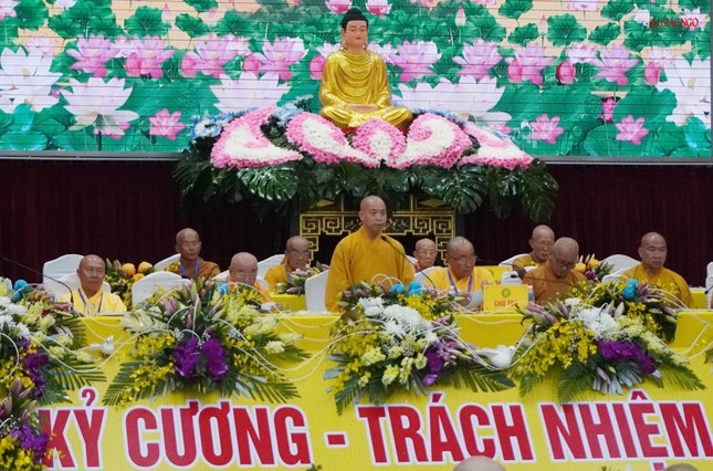 Thượng tọa Thích Quang Thạnh chủ tọa