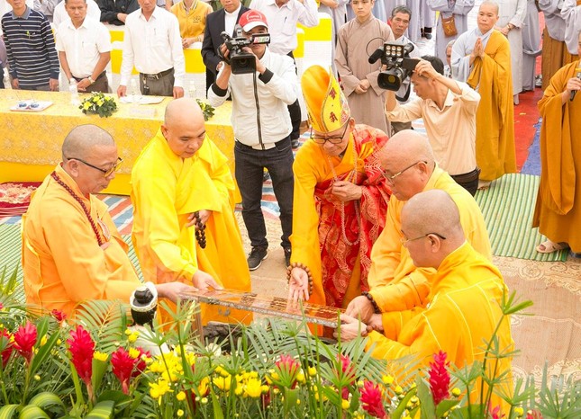 Nghi thức đặt đá