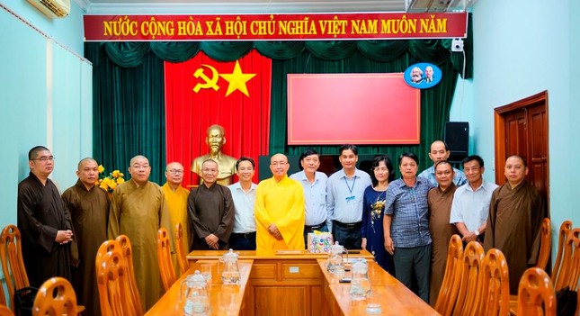 Thăm và cảm ơn đến Sở Nội vụ tỉnh Thăm và cảm ơn đến Sở Nội vụ tỉnh