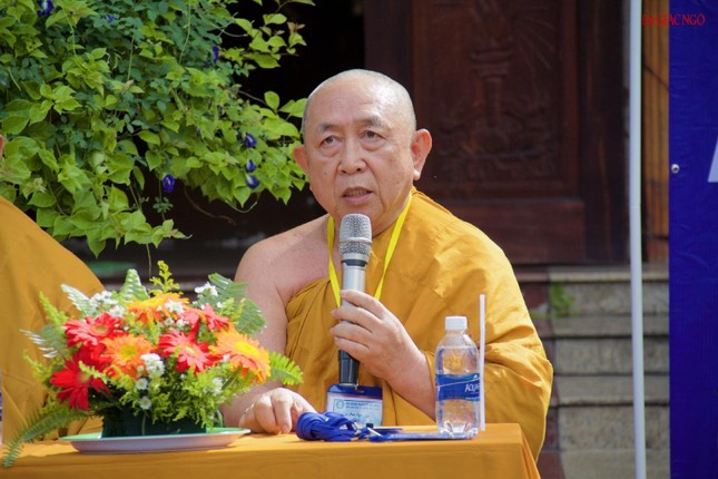 Hòa thượng Thích Minh Hóa ban đạo từ