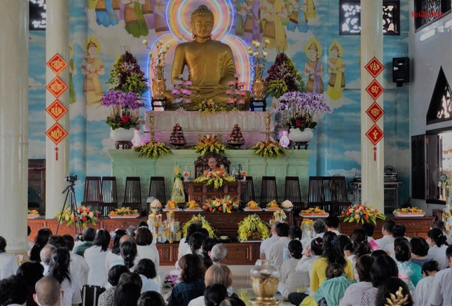 Hòa thượng Thích Minh Giác thuyết pháp Hòa thượng Thích Minh Giác thuyết pháp