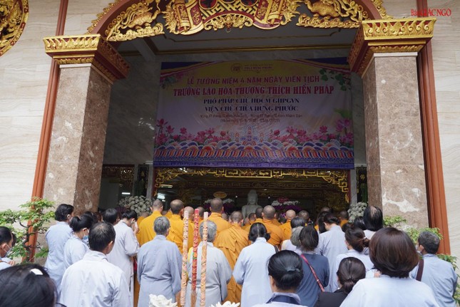 Quang cảnh buổi lễ Quang cảnh buổi lễ