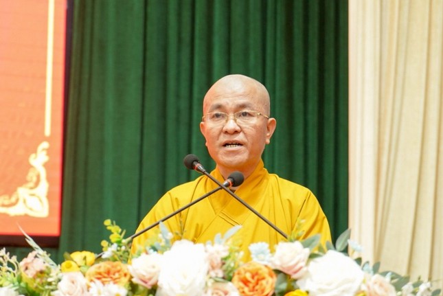 Thượng tọa Thích Quảng Hiền có bài tham luận tại lễ gặp mặt Thượng tọa Thích Quảng Hiền có bài tham luận tại lễ gặp mặt