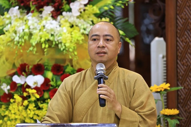 Đại đức Thích Minh Đăng đọc báo cáo tổng kết Phật sự năm 2022 Đại đức Thích Minh Đăng đọc báo cáo tổng kết Phật sự năm 2022